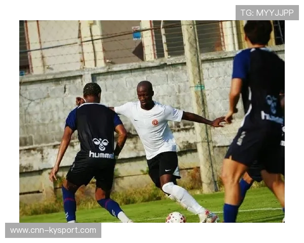 严鼎皓参与辽宁铁人首场合练，与李提香重组核心中场